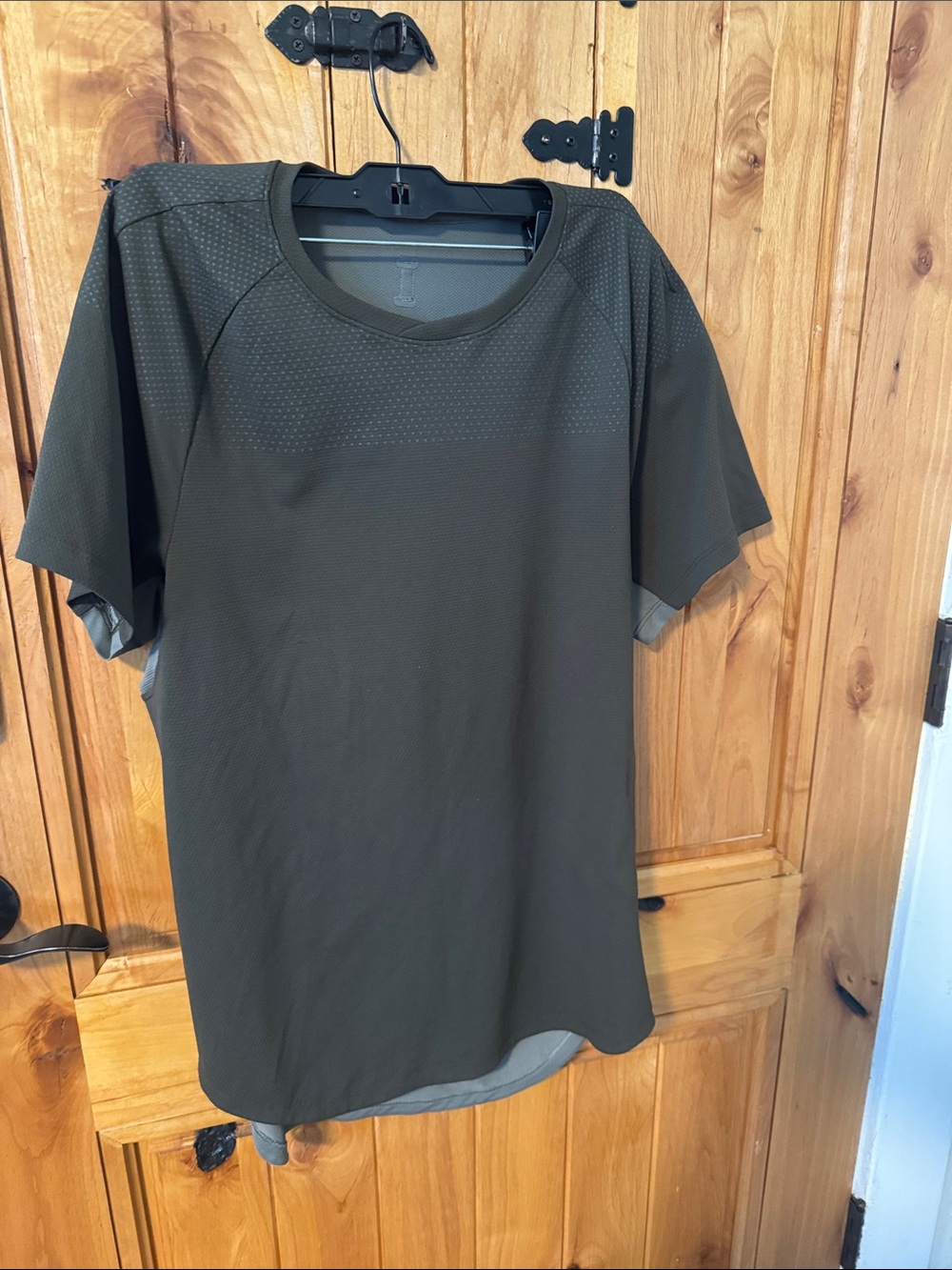 Lululemon Men’s Shirt